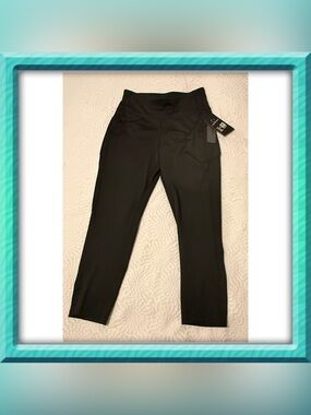 Leggings pants - large - cropped - black - Downtown Motion - thigh pockets NEW!